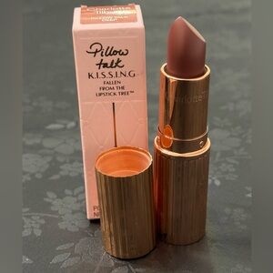 Charlotte Tilbury K.I.S.S.I.N.G Satin Lipstick in Shade Pillow Talk Deep
